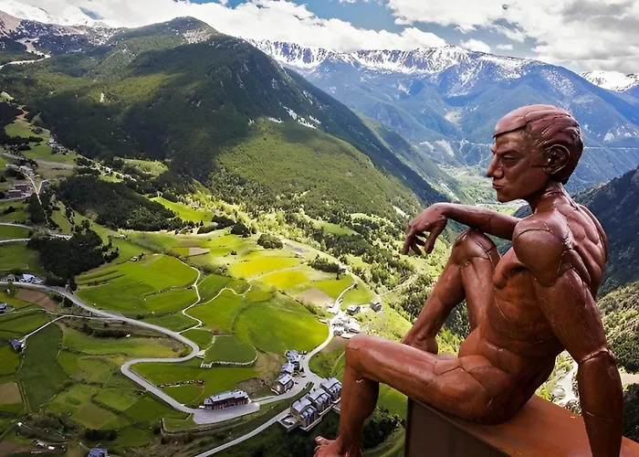 Balcon Con Vistas I Cerca De Rutas De Senderismo